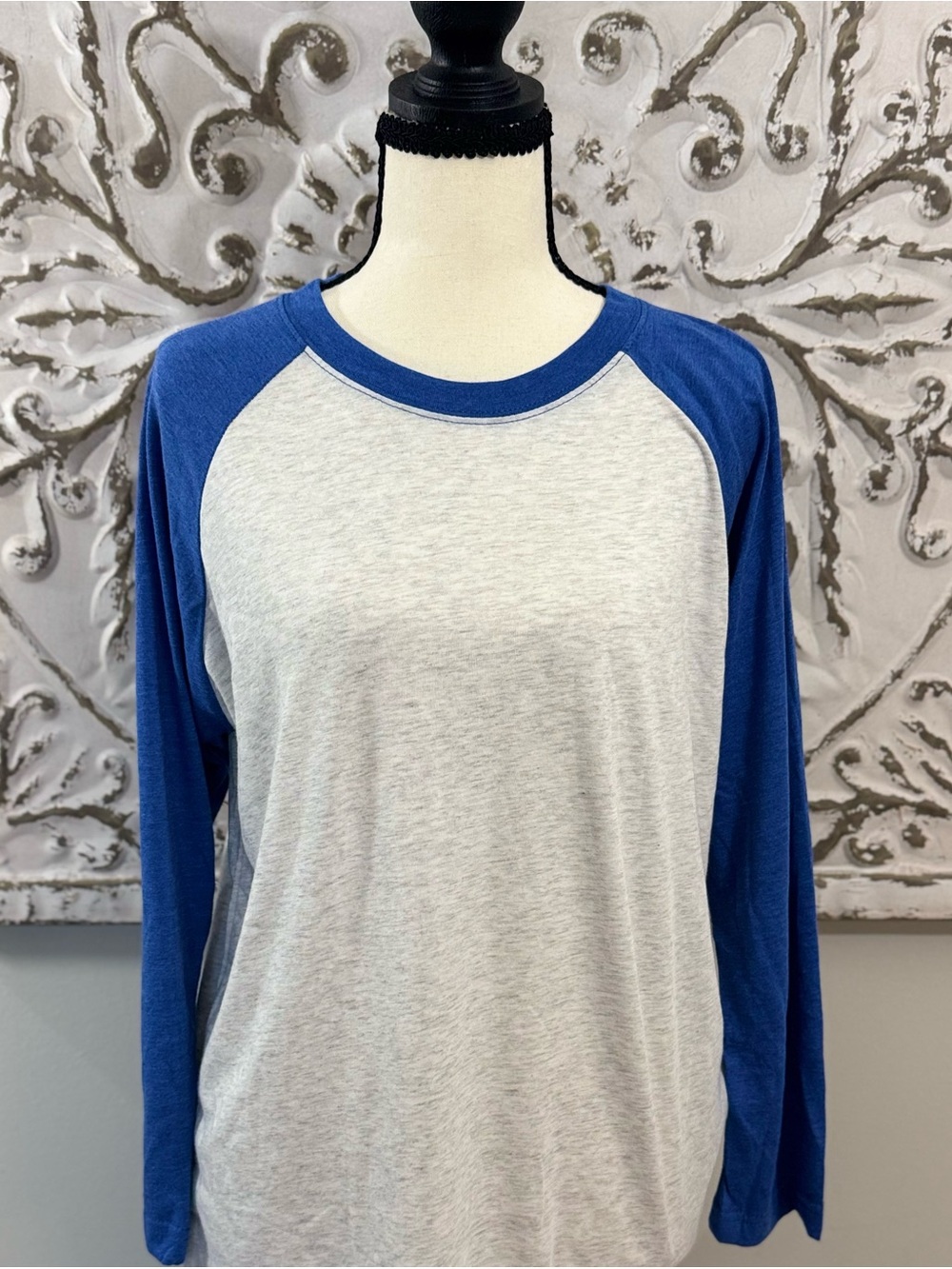 Next Level Apparel Baseball Raglan Tee – Unisex Medium